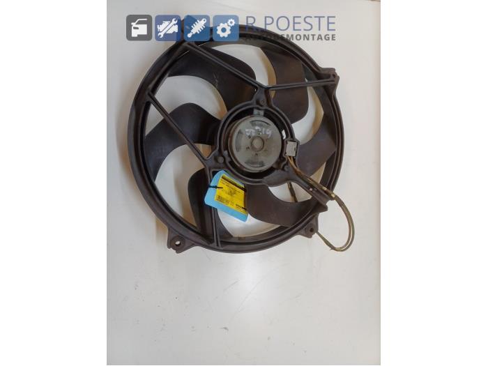 Gebrauchte Kühlerventilator Citroen Xsara Picasso (CH) 2.0 16V Preis € 20,00 Margenregelung angeboten von Autodemontagebedrijf R. Poeste B.V.