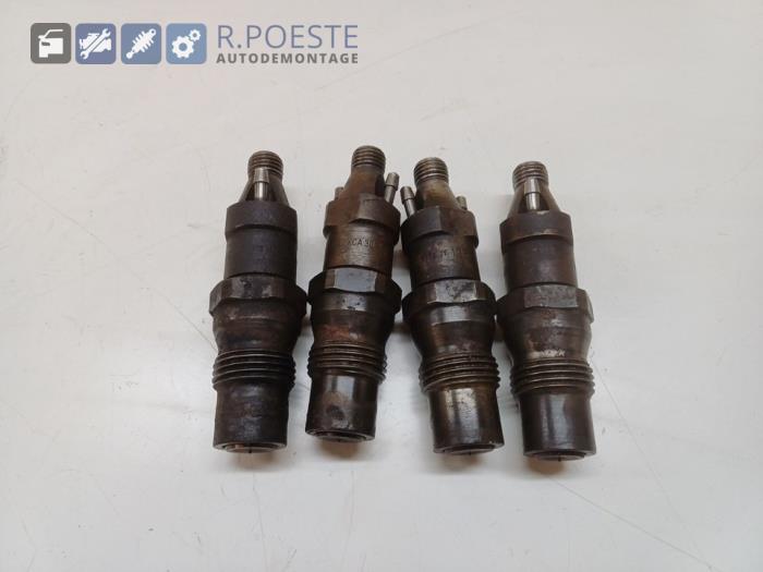 Usagé Injecteurs Fiat Ducato (230/231/232/234) 1.9 D Prix € 150,00 Règlement à la marge proposé par Autodemontagebedrijf R. Poeste B.V.