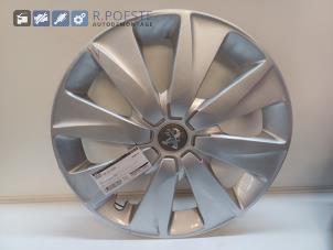 Gebrauchte Radkappe Peugeot 108 1.0 12V VVT-i Preis € 22,00 Margenregelung angeboten von Autodemontagebedrijf R. Poeste B.V.