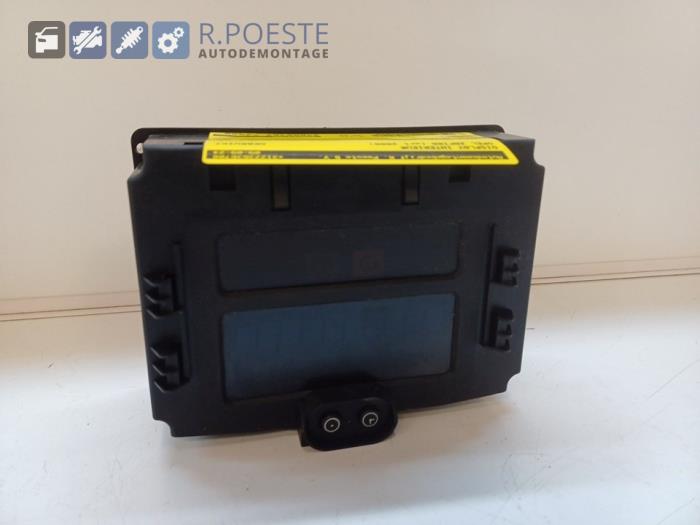 Begagnade Innerdisplay Opel Zafira (F75) 1.8 16V Pris € 20,00 Marginaltabell erbjuds av Autodemontagebedrijf R. Poeste B.V.