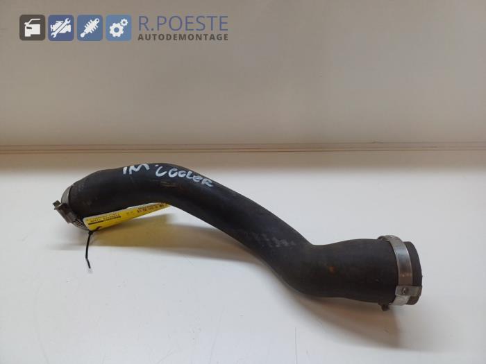 Gebrauchte Intercooler Schlauch Ford Transit Connect (PJ2) 1.5 TDCi ECOnetic Preis € 40,00 Margenregelung angeboten von Autodemontagebedrijf R. Poeste B.V.