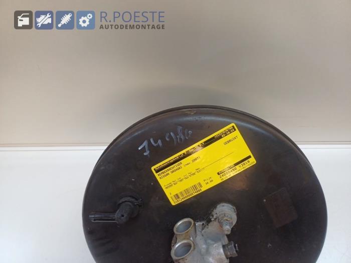 Usados Servofreno Nissan Qashqai (J10) 2.0 16V Precio € 30,00 Norma de margen ofrecido por Autodemontagebedrijf R. Poeste B.V.
