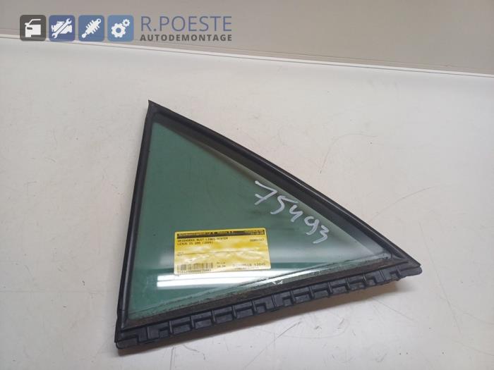 Usados Ventanilla triangular izquierda detrás Lexus IS (E2) Precio € 30,00 Norma de margen ofrecido por Autodemontagebedrijf R. Poeste B.V.
