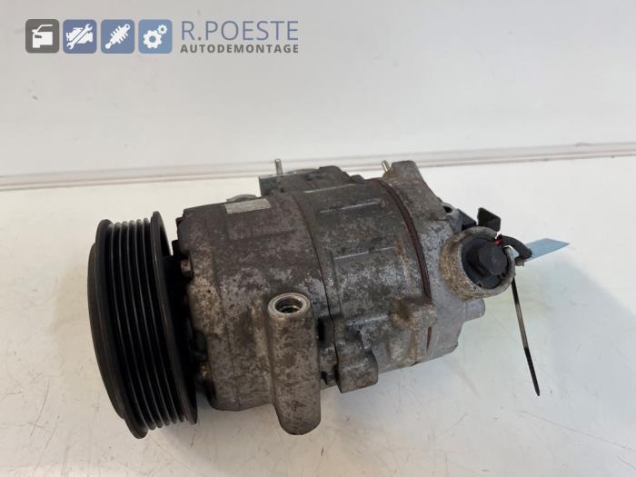 Usagé Pompe clim Volkswagen Fox (5Z) 1.4 16V Prix € 42,00 Règlement à la marge proposé par Autodemontagebedrijf R. Poeste B.V.