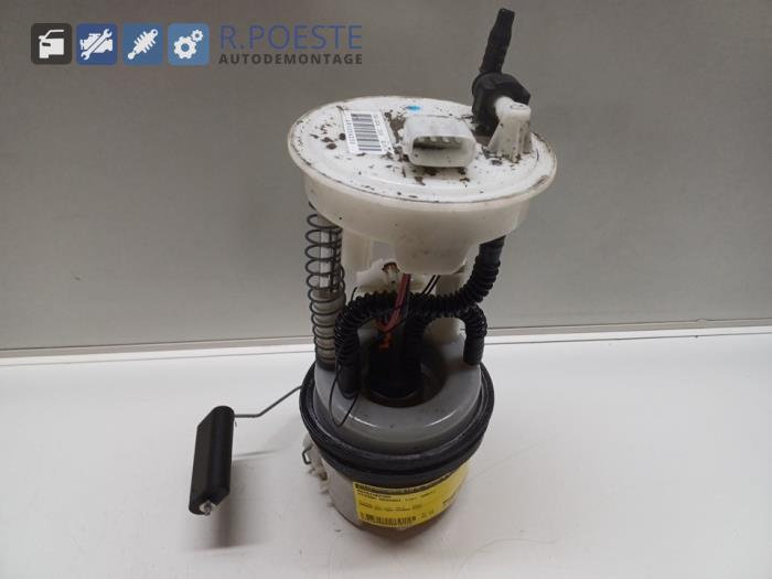 Gebrauchte Benzinpumpe Nissan Qashqai (J10) 2.0 16V Preis € 50,00 Margenregelung angeboten von Autodemontagebedrijf R. Poeste B.V.