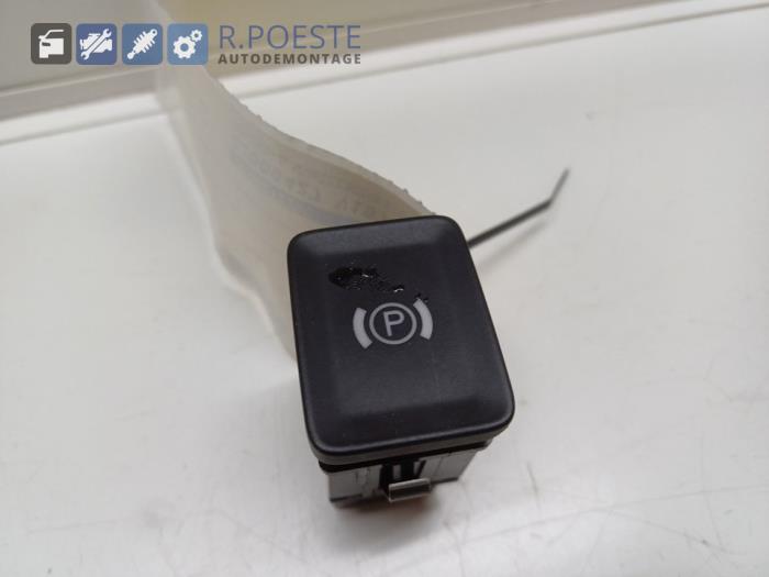 Gebrauchte Handbremse Schalter Volkswagen Passat Variant (3C5) 2.0 TDI 16V 170 4Motion Preis € 22,00 Margenregelung angeboten von Autodemontagebedrijf R. Poeste B.V.