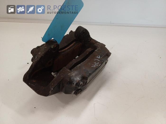 Gebrauchte Bremszange links vorne Mercedes ML I (163) 400 4.0 CDI V8 32V Preis € 50,00 Margenregelung angeboten von Autodemontagebedrijf R. Poeste B.V.