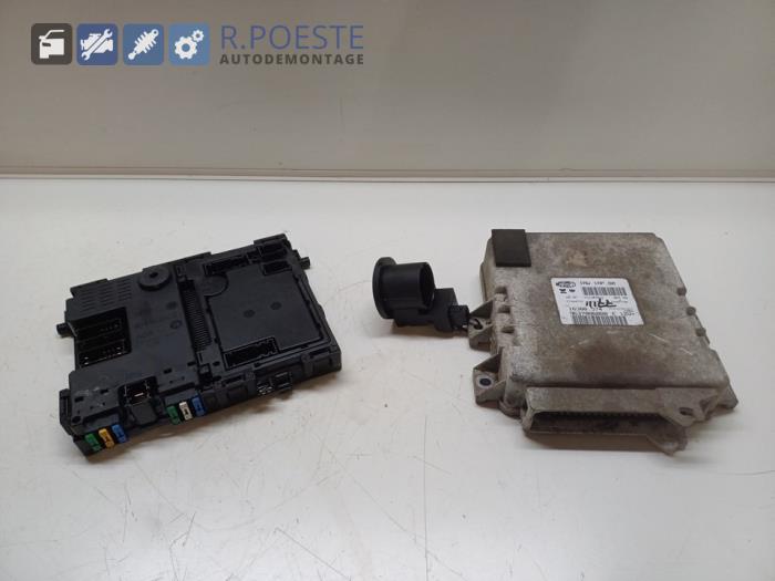 Used Engine management computer Peugeot 206 (2A/C/H/J/S) 1.1 XN,XR Price € 90,00 Margin scheme offered by Autodemontagebedrijf R. Poeste B.V.