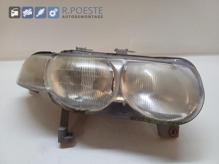 Używane Reflektor prawy Rover 45 1.6 16V Cena € 20,00 Procedura marży oferowane przez Autodemontagebedrijf R. Poeste B.V.