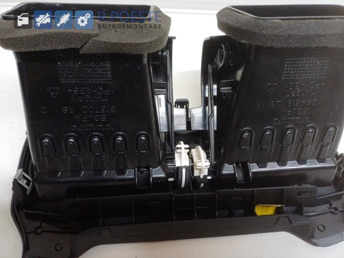 Dashboard vent Volvo V40 2.0 D2 16V - 313702