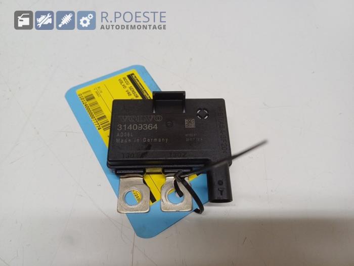 Begagnade Batterisensor Volvo V40 (MV) 2.0 D2 16V Pris € 20,00 Marginaltabell erbjuds av Autodemontagebedrijf R. Poeste B.V.