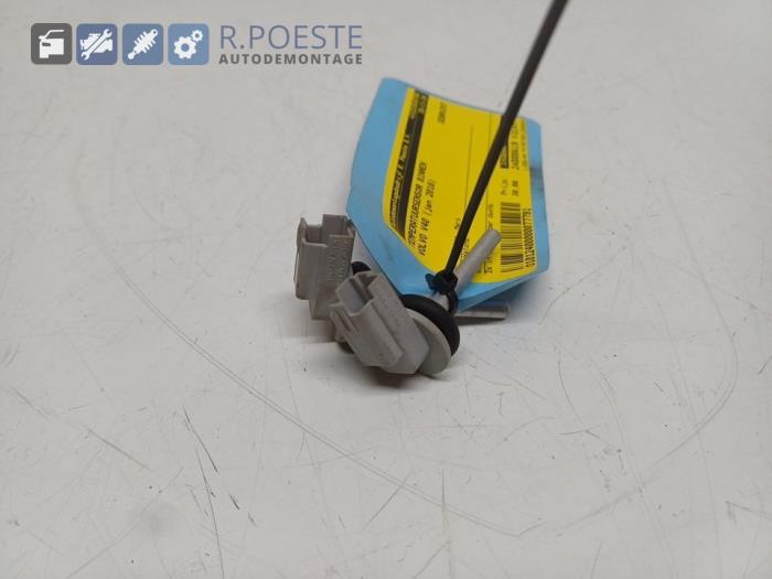 Begagnade Innetemperatursensor Volvo V40 (MV) 2.0 D2 16V Pris € 30,00 Marginaltabell erbjuds av Autodemontagebedrijf R. Poeste B.V.