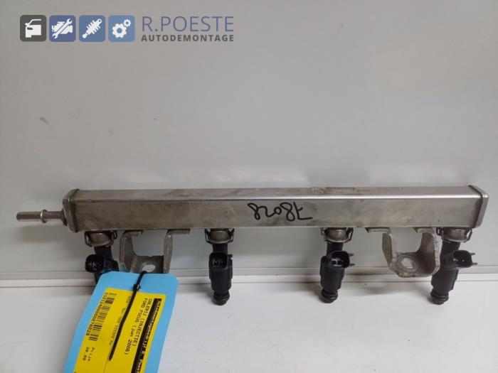 Usagé Système d'injection Ford Focus 2 2.0 16V Prix € 30,00 Règlement à la marge proposé par Autodemontagebedrijf R. Poeste B.V.