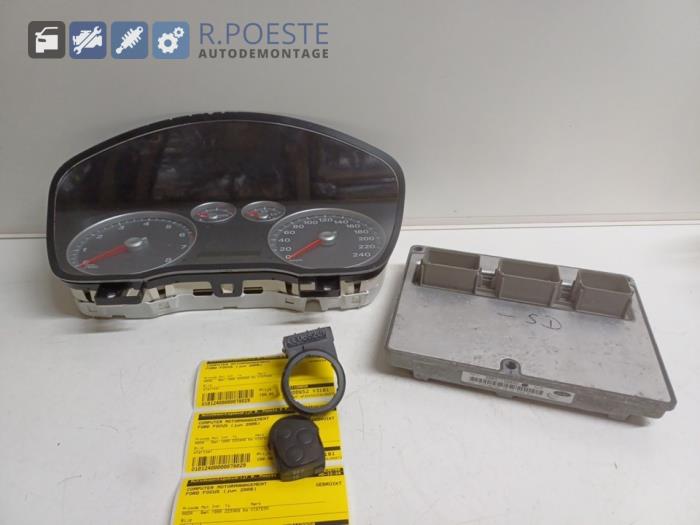Used Engine management computer Ford Focus 2 2.0 16V Price € 135,00 Margin scheme offered by Autodemontagebedrijf R. Poeste B.V.