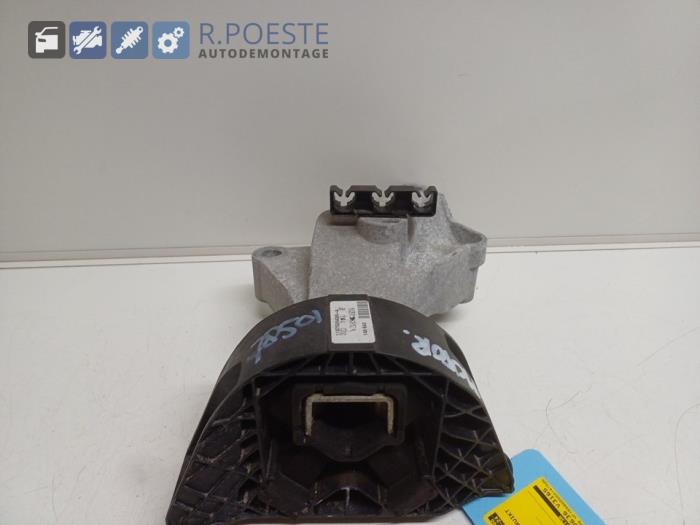 Gebrauchte Motorlager Renault Clio IV Estate/Grandtour (7R) 0.9 Energy TCE 90 12V Preis € 20,00 Margenregelung angeboten von Autodemontagebedrijf R. Poeste B.V.