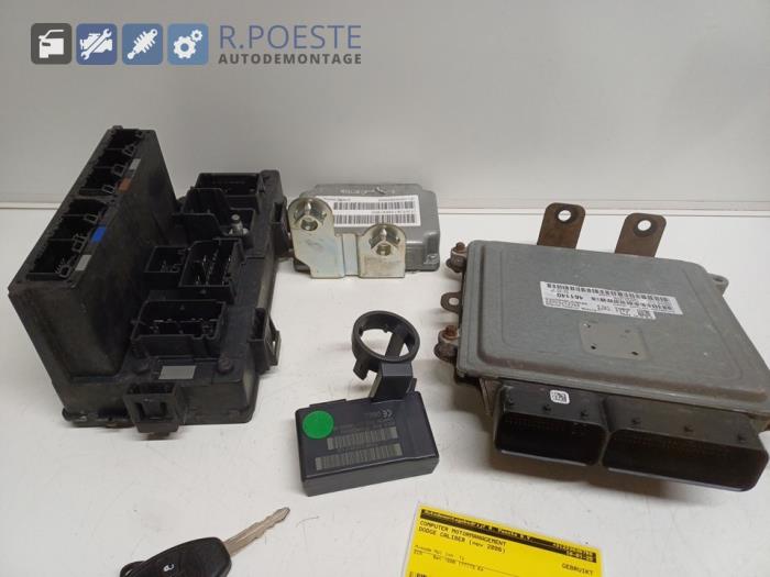 Used Engine management computer Dodge Caliber 2.0 16V Price € 195,00 Margin scheme offered by Autodemontagebedrijf R. Poeste B.V.