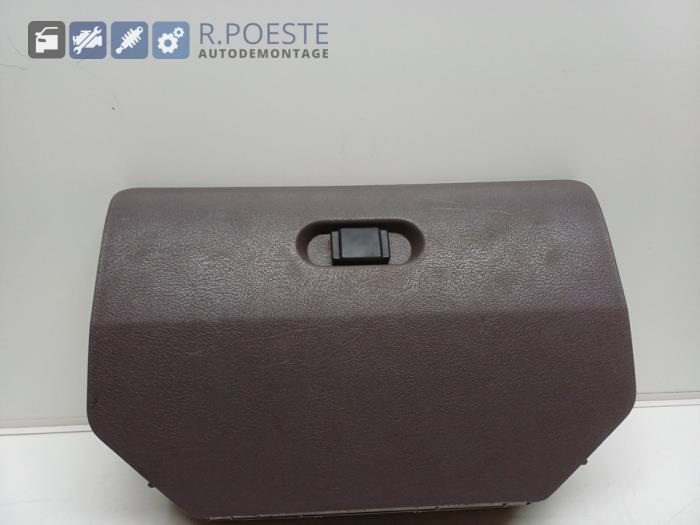 Begagnade Handskfack Opel Movano (4A1; 4A2; 4B2; 4B3; 4C2; 4C3) 2.5 D Pris € 20,00 Marginaltabell erbjuds av Autodemontagebedrijf R. Poeste B.V.