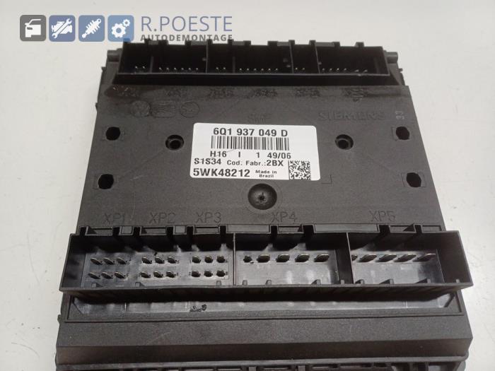 Used Body control computer Volkswagen Fox (5Z) 1.4 16V Price € 40,00 Margin scheme offered by Autodemontagebedrijf R. Poeste B.V.