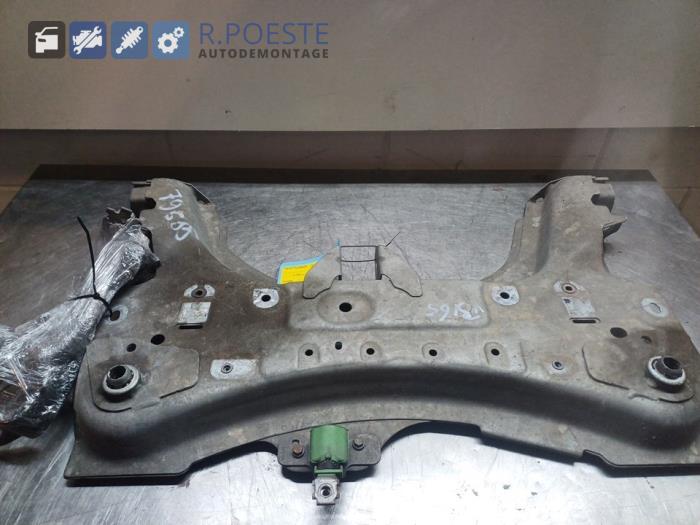 Used Subframe Renault Clio IV Estate/Grandtour (7R) 0.9 Energy TCE 90 12V Price € 50,00 Margin scheme offered by Autodemontagebedrijf R. Poeste B.V.