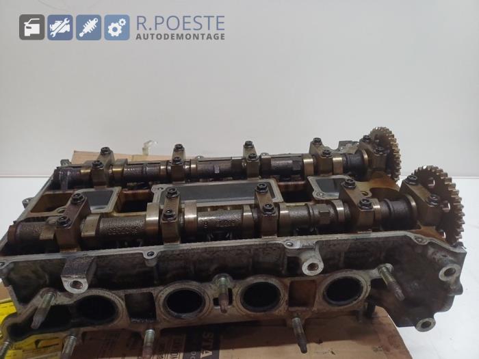 Begagnade Topplock Ford Focus 2 2.0 16V Pris € 250,00 Marginaltabell erbjuds av Autodemontagebedrijf R. Poeste B.V.