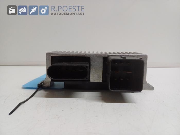 Używane Modul wentylator Renault Master III (EV/HV/UV/VA/VB/VD/VF/VG/VJ) 2.3 dCi 135 16V RWD Cena € 20,00 Procedura marży oferowane przez Autodemontagebedrijf R. Poeste B.V.