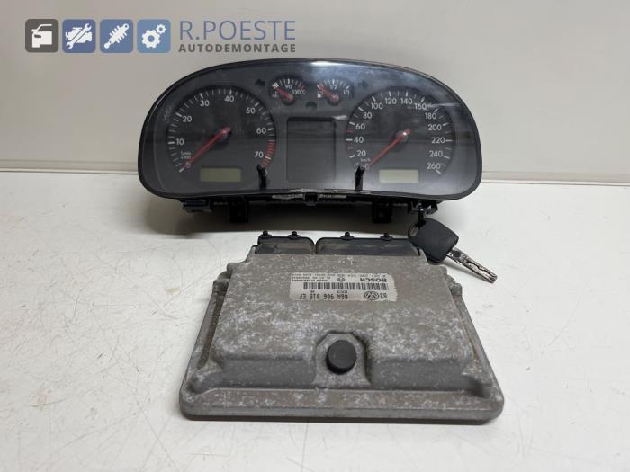 Used Engine management computer Volkswagen Golf IV (1J1) 2.0 Price € 100,00 Margin scheme offered by Autodemontagebedrijf R. Poeste B.V.