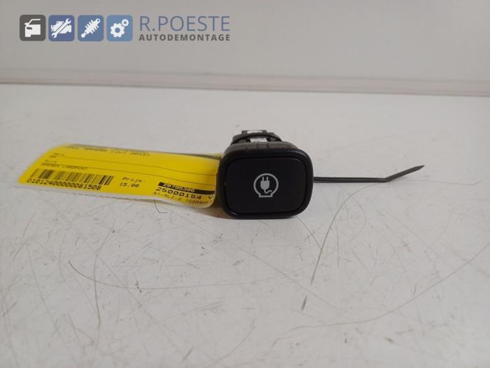 Używane Przelacznik (rózne) Opel Ampera 1.4 16V Cena € 15,00 Procedura marży oferowane przez Autodemontagebedrijf R. Poeste B.V.