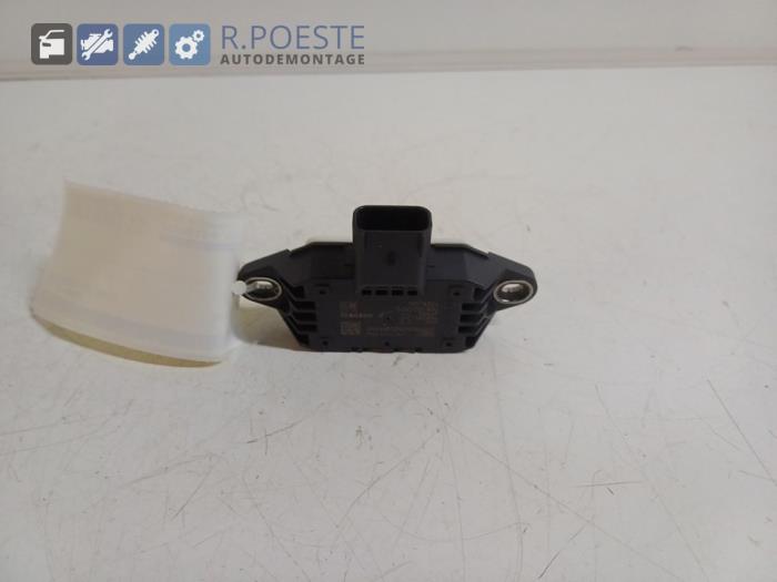 Begagnade Esp Duo-sensor Opel Ampera 1.4 16V Pris € 20,00 Marginaltabell erbjuds av Autodemontagebedrijf R. Poeste B.V.