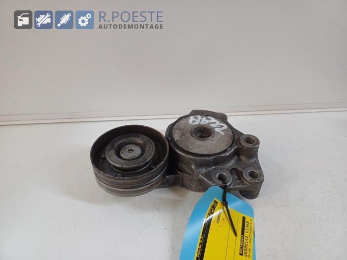 Usados Tensor correa múltiple Volkswagen Golf V (1K1) 1.4 TSI 140 16V Precio € 20,00 Norma de margen ofrecido por Autodemontagebedrijf R. Poeste B.V.