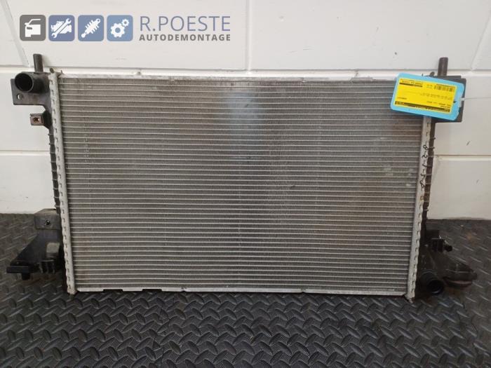 Usagé Radiateur Opel Ampera 1.4 16V Prix € 50,00 Règlement à la marge proposé par Autodemontagebedrijf R. Poeste B.V.