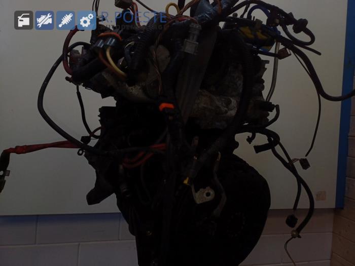 Used Engine Renault Megane II (BM/CM) 2.0 16V Turbo Price € 400,00 Margin scheme offered by Autodemontagebedrijf R. Poeste B.V.