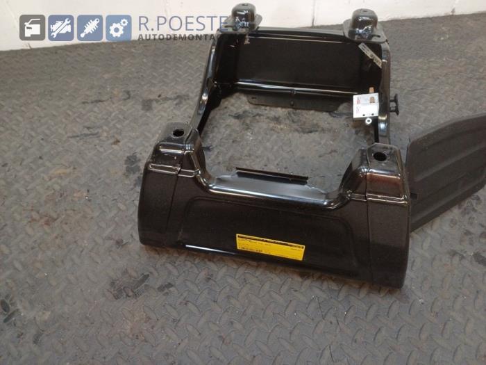 Begagnade Sätesram Renault Master III (EV/HV/UV/VA/VB/VD/VF/VG/VJ) 2.3 dCi 135 16V RWD Pris € 40,00 Marginaltabell erbjuds av Autodemontagebedrijf R. Poeste B.V.