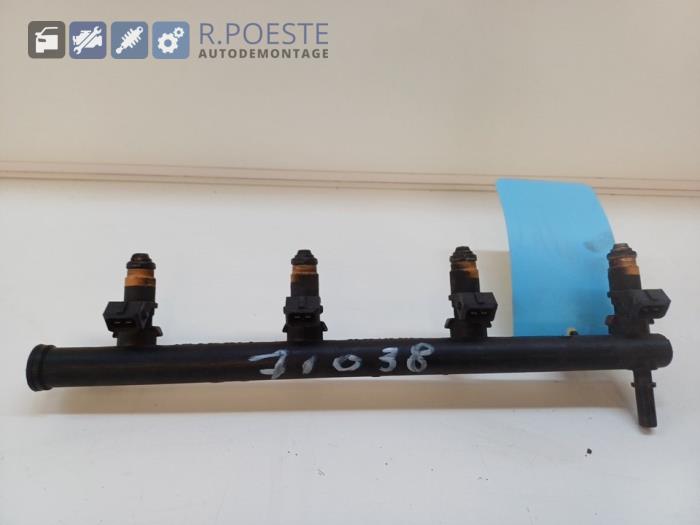 Usagé Système d'injection Renault Scénic I (JA) 1.6 16V Prix € 30,00 Règlement à la marge proposé par Autodemontagebedrijf R. Poeste B.V.