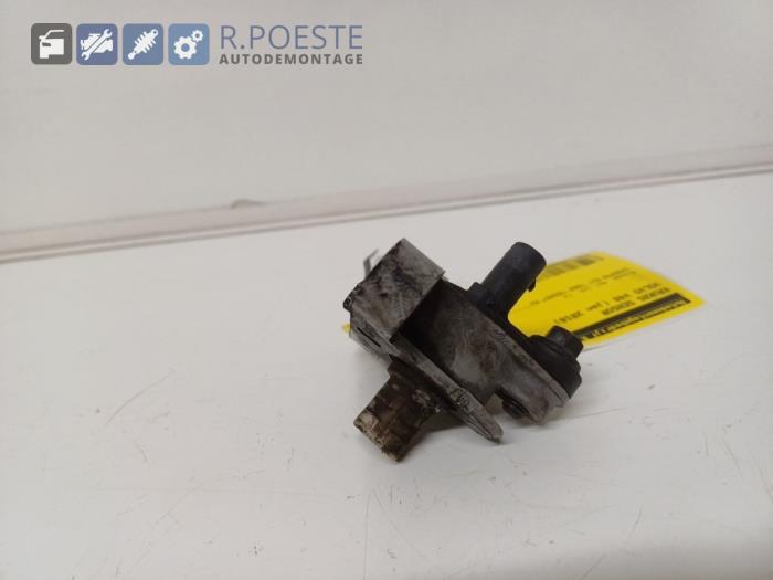 Begagnade Vevaxelsensor Volvo V40 (MV) 2.0 D2 16V Pris € 20,00 Marginaltabell erbjuds av Autodemontagebedrijf R. Poeste B.V.