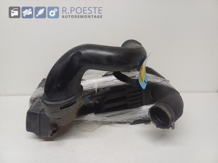 Begagnade Luftfilterhus Citroen C4 Grand Picasso (UA) 1.8 16V Pris € 40,00 Marginaltabell erbjuds av Autodemontagebedrijf R. Poeste B.V.