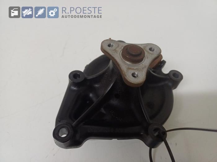 Begagnade Vattenpump Peugeot 207 CC (WB) 1.6 16V THP Pris € 15,00 Marginaltabell erbjuds av Autodemontagebedrijf R. Poeste B.V.