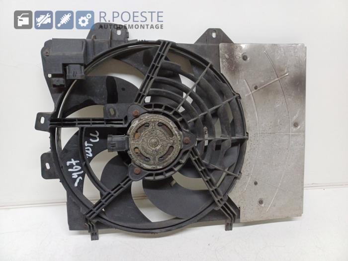 Gebrauchte Kühlerventilator Peugeot 207 CC (WB) 1.6 16V THP Preis € 20,00 Margenregelung angeboten von Autodemontagebedrijf R. Poeste B.V.