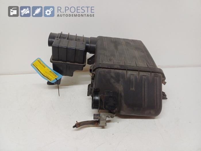 Begagnade Luftfilterhus Suzuki Swift (ZA/ZC/ZD1/2/3/9) 1.3 VVT 16V Pris € 30,00 Marginaltabell erbjuds av Autodemontagebedrijf R. Poeste B.V.