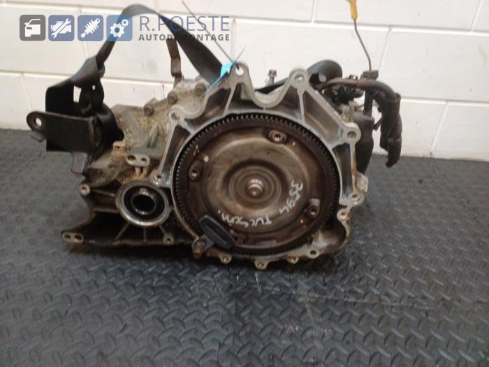 Used Gearbox Hyundai Tucson (JM) 2.7 V6 24V 4x4 Autom. Price € 675,00 Margin scheme offered by Autodemontagebedrijf R. Poeste B.V.