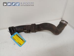 Usagé Tuyau intercooler Volkswagen Transporter T5 1.9 TDi Prix € 30,00 Règlement à la marge proposé par Autodemontagebedrijf R. Poeste B.V.