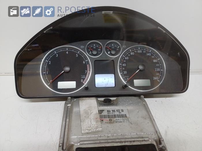 Used Engine management computer Seat Alhambra (7V8/9) 2.0 Price € 145,00 Margin scheme offered by Autodemontagebedrijf R. Poeste B.V.