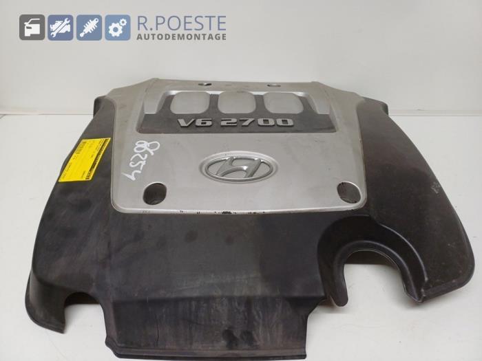 Usagé Couverture moteur Hyundai Tucson (JM) 2.7 V6 24V 4x4 Autom. Prix € 30,00 Règlement à la marge proposé par Autodemontagebedrijf R. Poeste B.V.