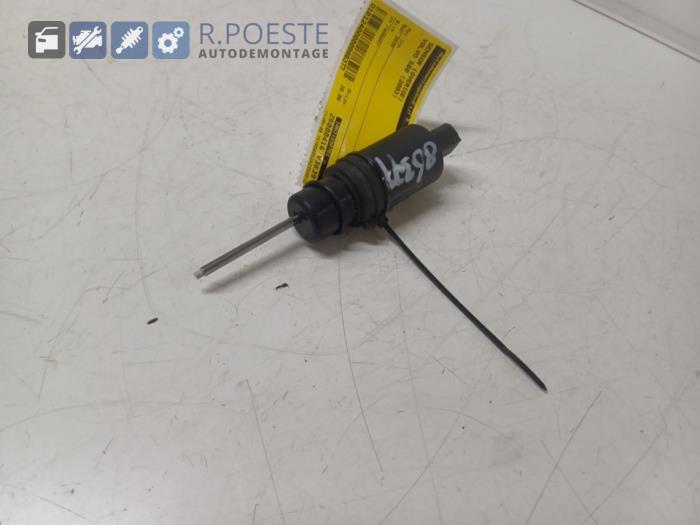 Begagnade Sensor (övriga) Volvo S60 I (RS/HV) 2.4 20V 140 Pris € 30,00 Marginaltabell erbjuds av Autodemontagebedrijf R. Poeste B.V.