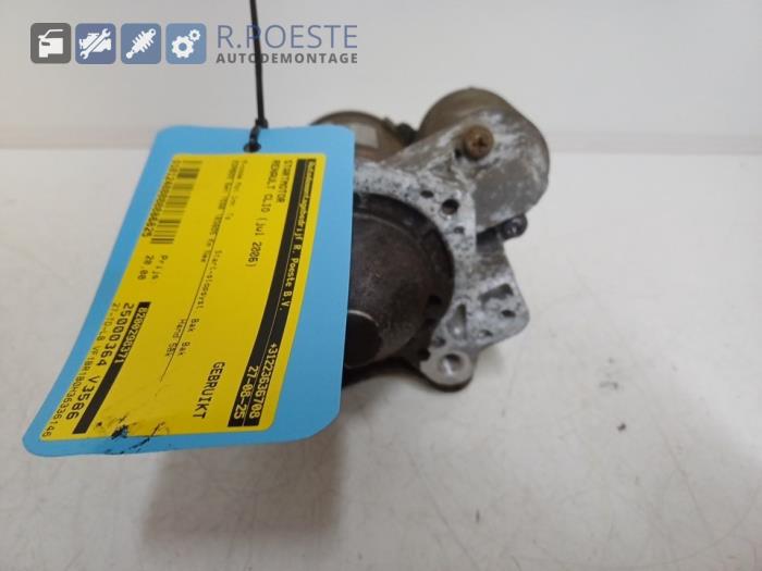 Gebrauchte Anlasser Renault Clio III (BR/CR) 1.6 16V Preis € 20,00 Margenregelung angeboten von Autodemontagebedrijf R. Poeste B.V.