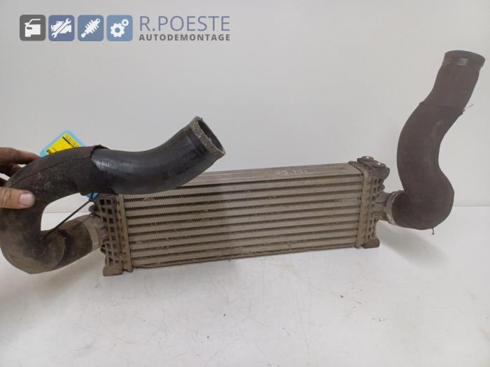 Usagé Echangeur air (Intercooler) Ford Transit 2.0 TDCi 16V Eco Blue 130 Prix € 45,00 Règlement à la marge proposé par Autodemontagebedrijf R. Poeste B.V.