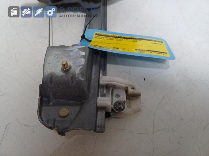 Fenstermechanik 4-türig links hinten van een Renault Scénic II (JM) 2.0 16V 2005