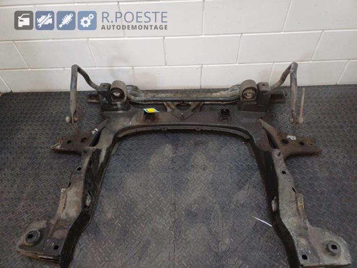 Used Subframe Mercedes A (W169) 1.5 A-150 5-Drs. Price € 125,00 Margin scheme offered by Autodemontagebedrijf R. Poeste B.V.
