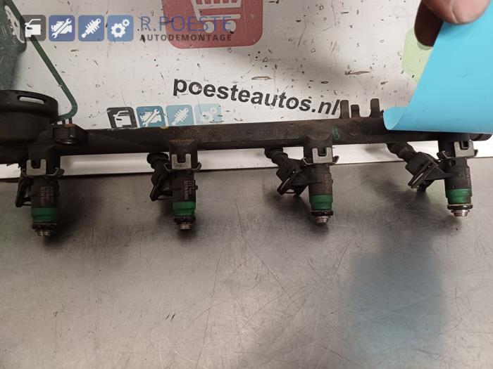 Usagé Système d'injection Renault Scénic I (JA) 2.0 16V IDE Prix € 30,00 Règlement à la marge proposé par Autodemontagebedrijf R. Poeste B.V.