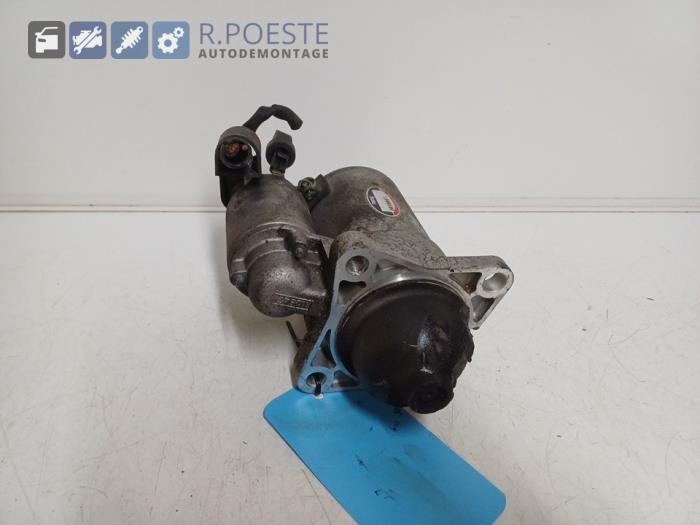 Begagnade Startmotor Kia Rio (DC22/24) 1.5 16V Pris € 20,00 Marginaltabell erbjuds av Autodemontagebedrijf R. Poeste B.V.