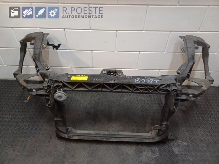 Begagnade Front Smart Forfour (454) 1.1 12V Pris € 40,00 Marginaltabell erbjuds av Autodemontagebedrijf R. Poeste B.V.